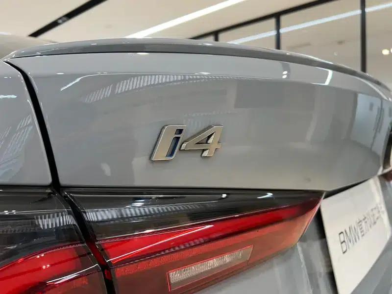 BMW i4 2022 M50 — миниатюра 10