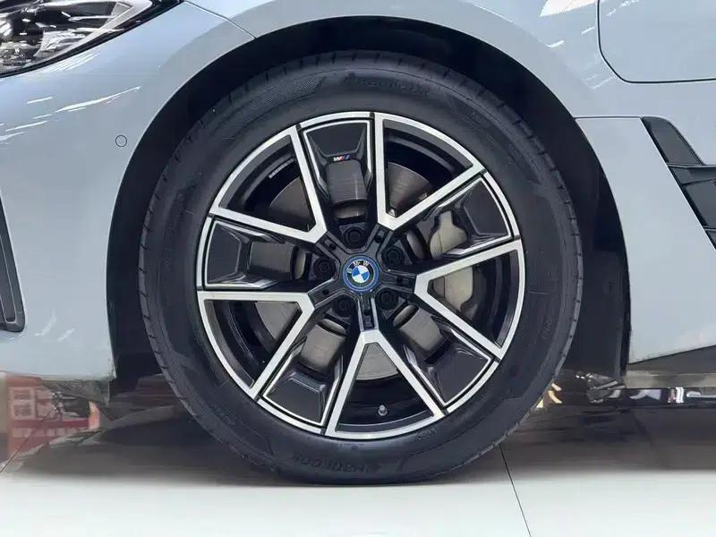 BMW i4 2023 eDrive40 — миниатюра 9