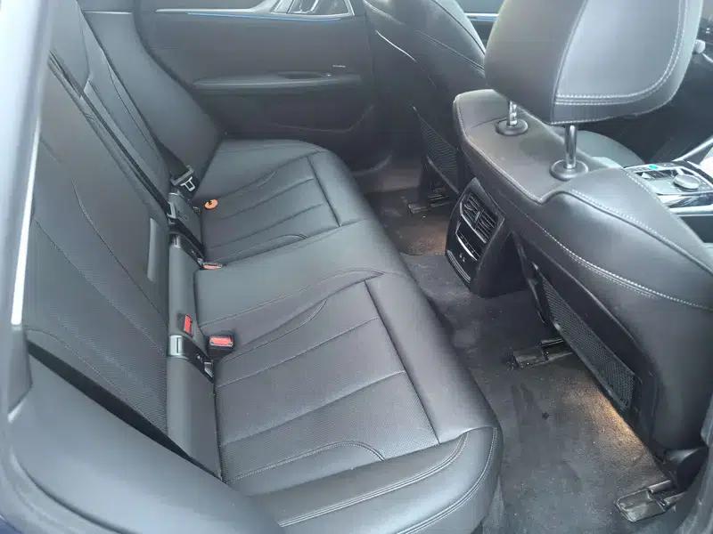 BMW i4 2023 eDrive35 — миниатюра 17