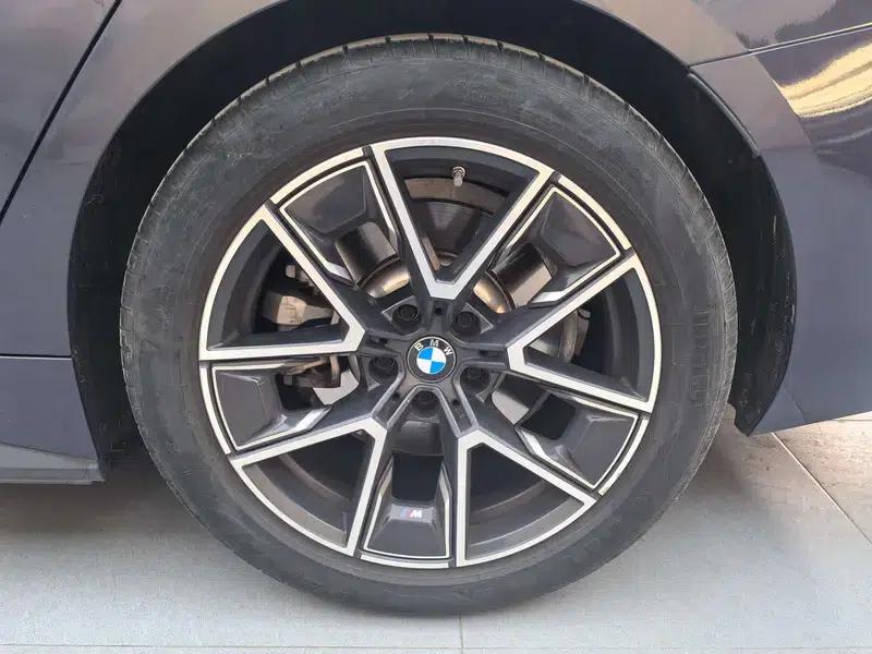 BMW i4 2023 eDrive35 — миниатюра 6