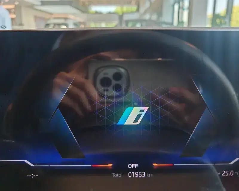 BMW i4 2023 eDrive40 — миниатюра 12