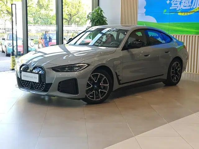 BMW i4 2023 eDrive40