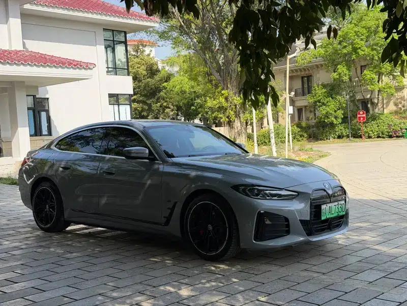 BMW i4 2023 eDrive35 — миниатюра 3