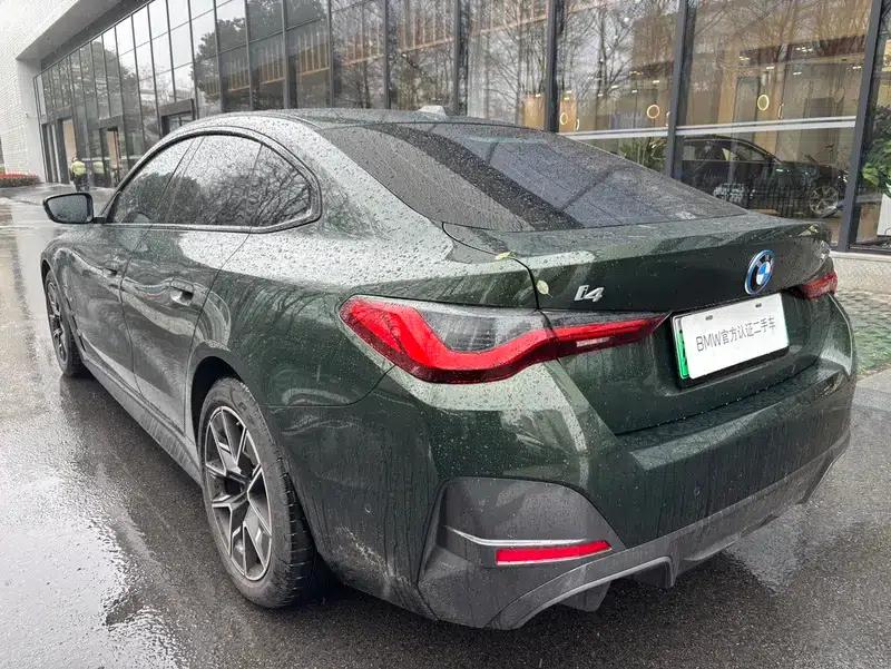 BMW i4 2022 eDrive40 — миниатюра 5