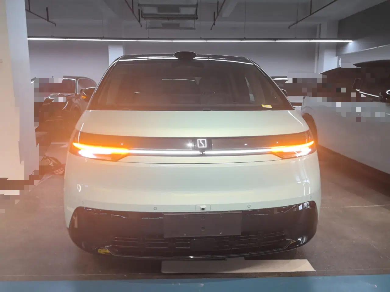 Zeekr MIX 2025 Intelligent Driving Version — миниатюра 2