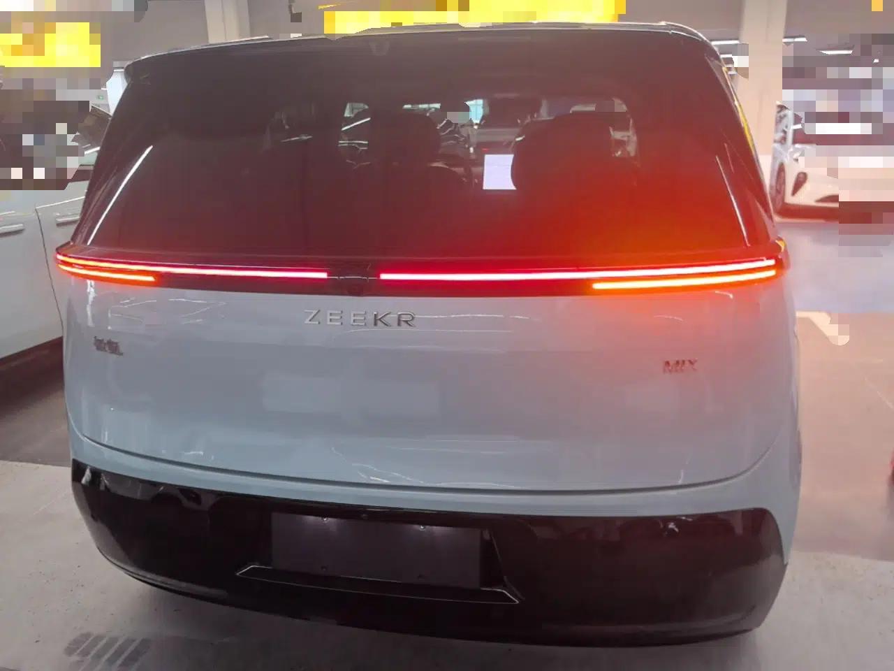 Zeekr MIX 2025 Intelligent Driving Version — миниатюра 5