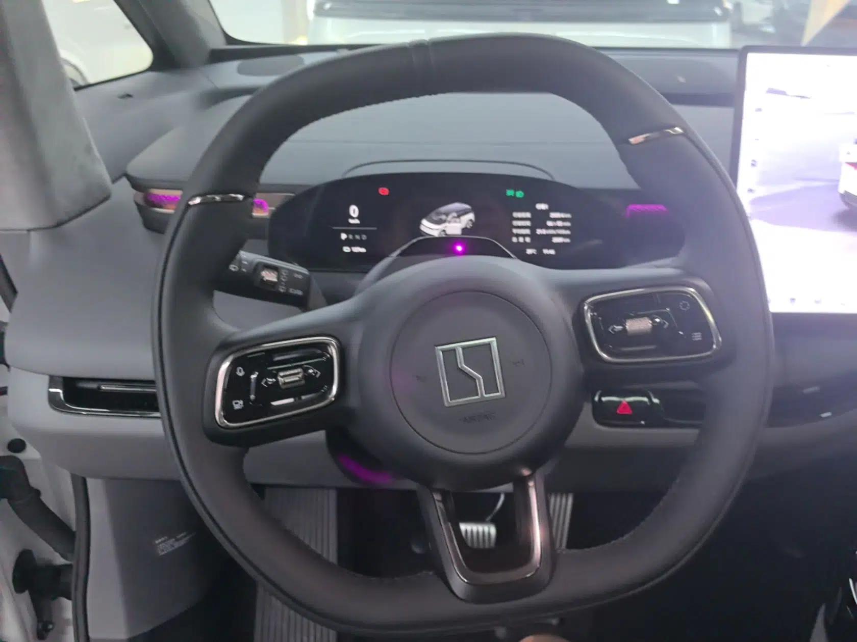 Zeekr MIX 2025 Intelligent Driving Version — миниатюра 13