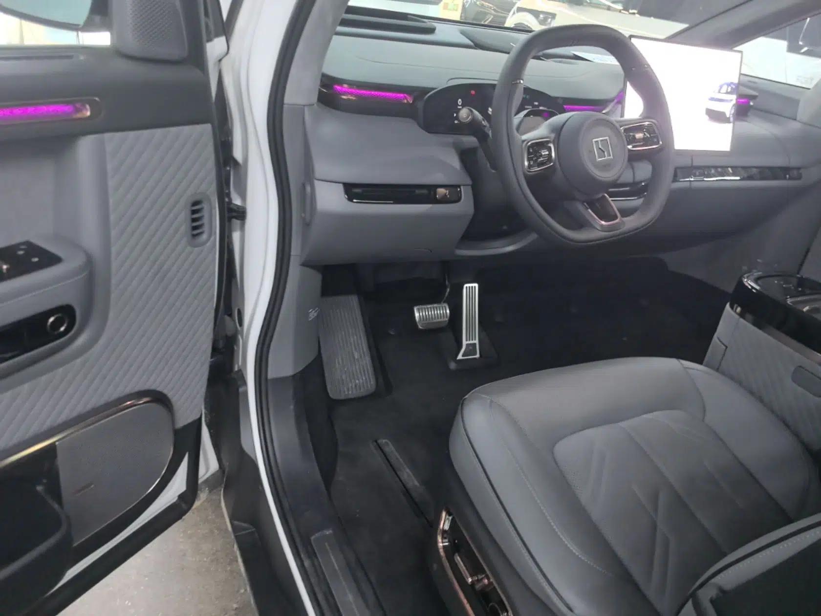 Zeekr MIX 2025 Intelligent Driving Version — миниатюра 18