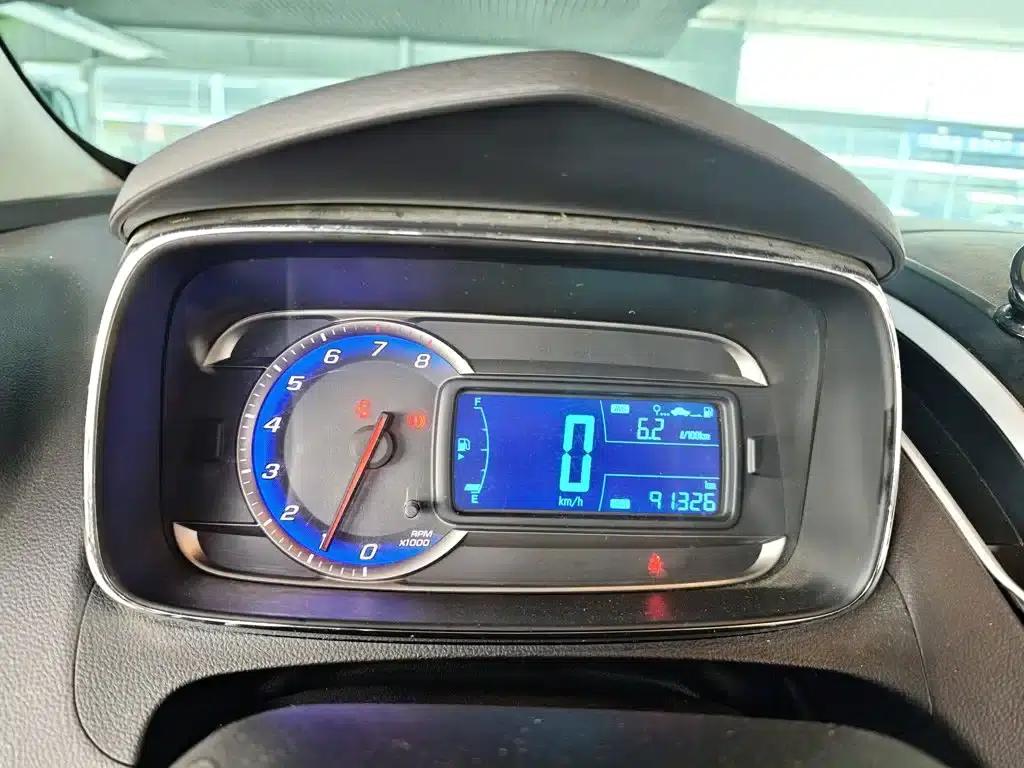 Chevrolet Trax 2014 1.4T Manual 2WD Comfort Model — миниатюра 12