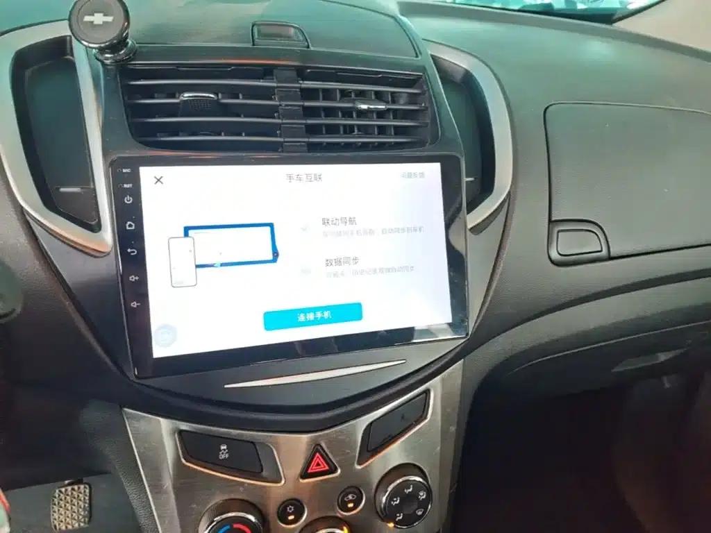 Chevrolet Trax 2014 1.4T Manual 2WD Comfort Model — миниатюра 13