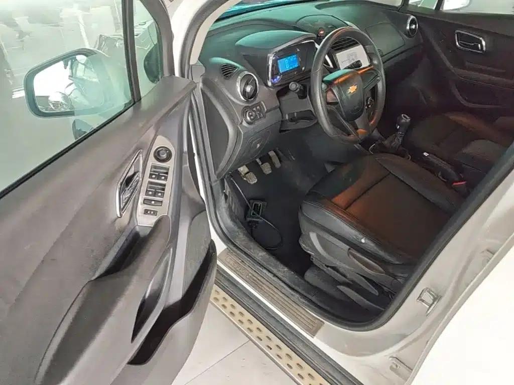 Chevrolet Trax 2014 1.4T Manual 2WD Comfort Model — миниатюра 16