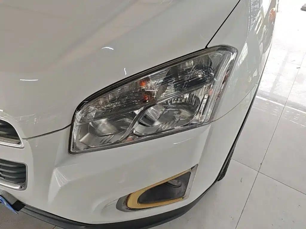 Chevrolet Trax 2014 1.4T Manual 2WD Comfort Model — миниатюра 24
