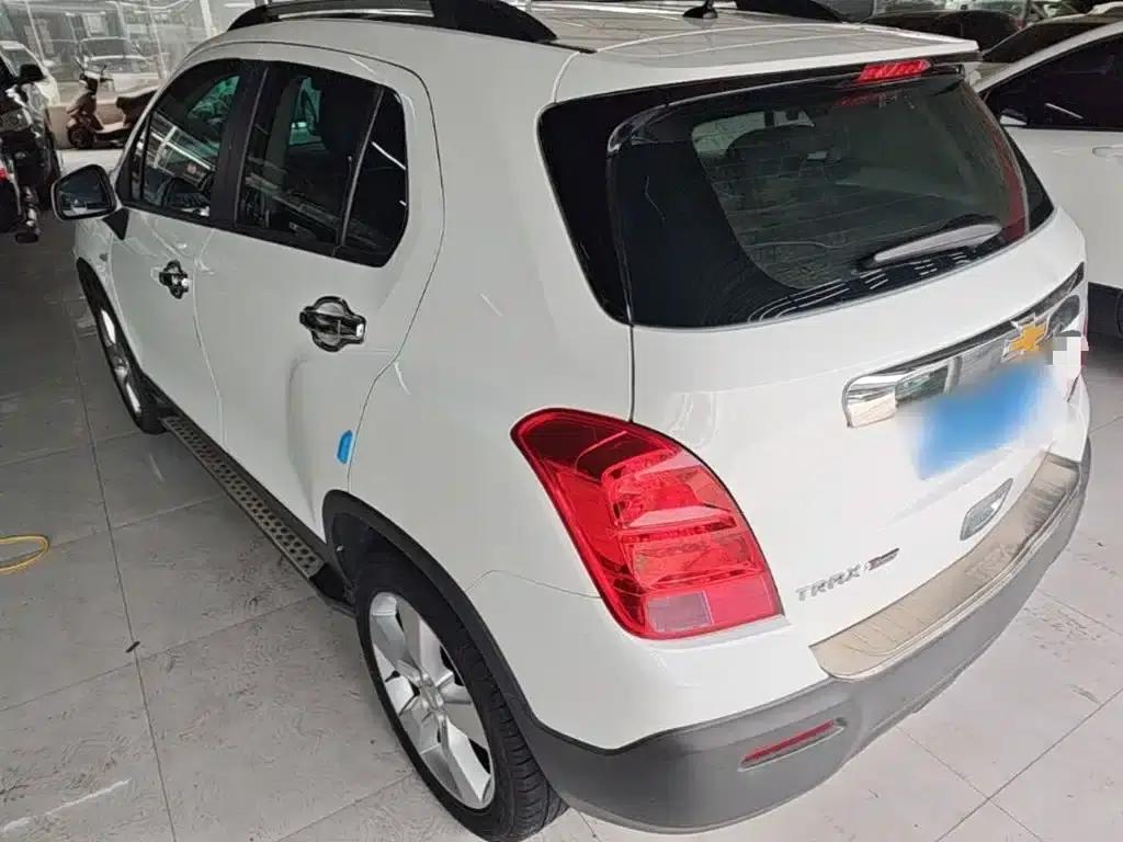 Chevrolet Trax 2014 1.4T Manual 2WD Comfort Model — миниатюра 5