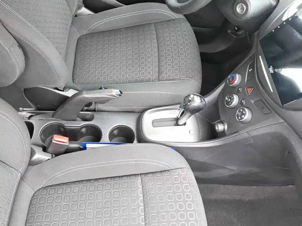 Chevrolet Trax 2014 1.4T Automatic 2WD Comfort Model — миниатюра 15