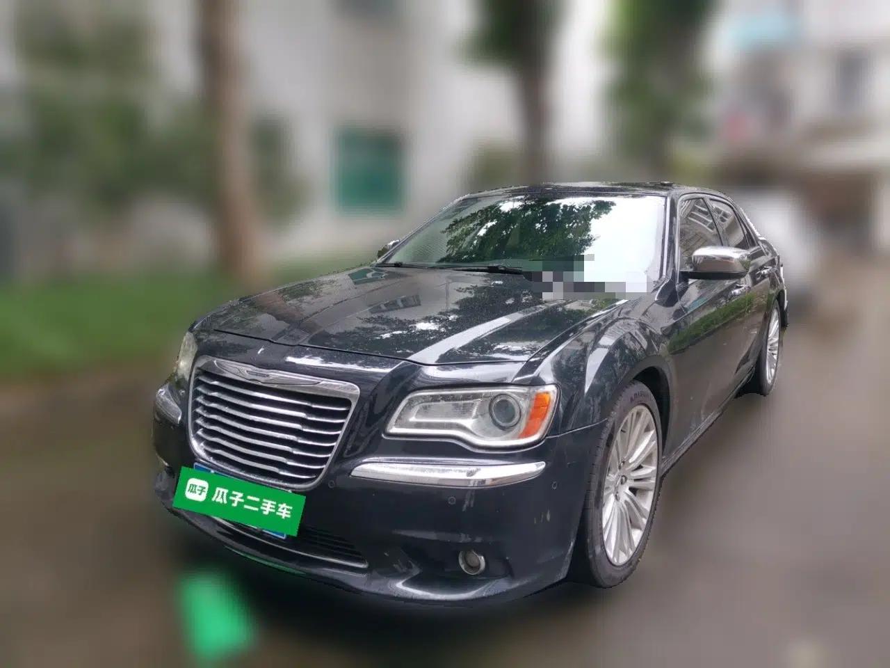 Chrysler 300C 2013 3.6L Luxury Edition — миниатюра 1