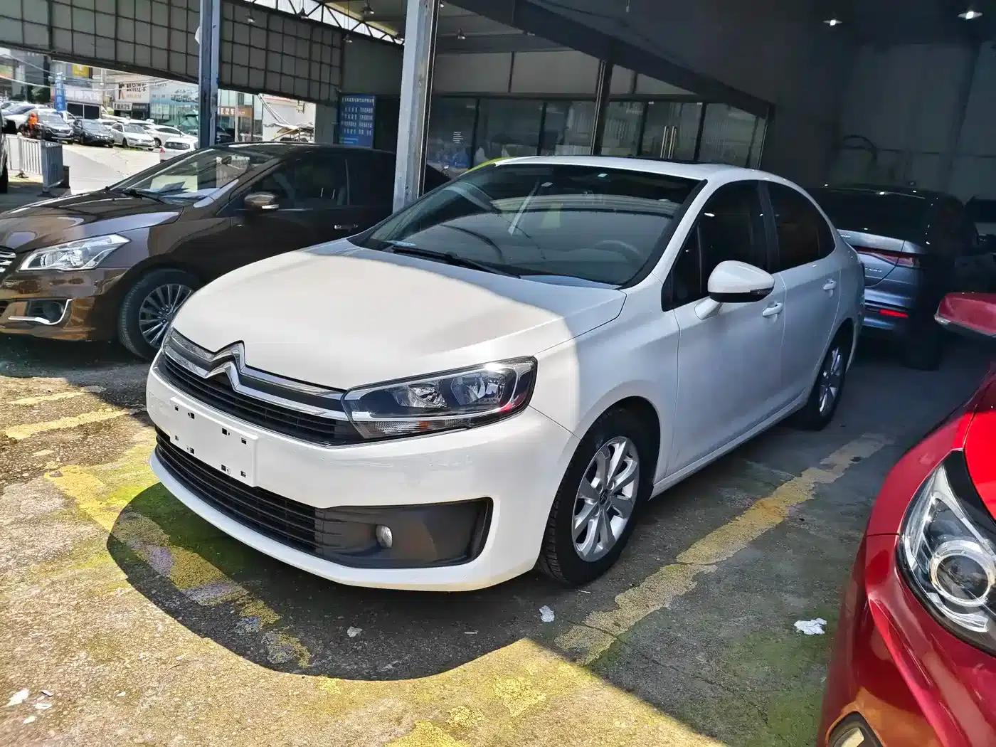 Citroën C4 Sega 2016 1.6L Automatic Comfort Model — миниатюра 1