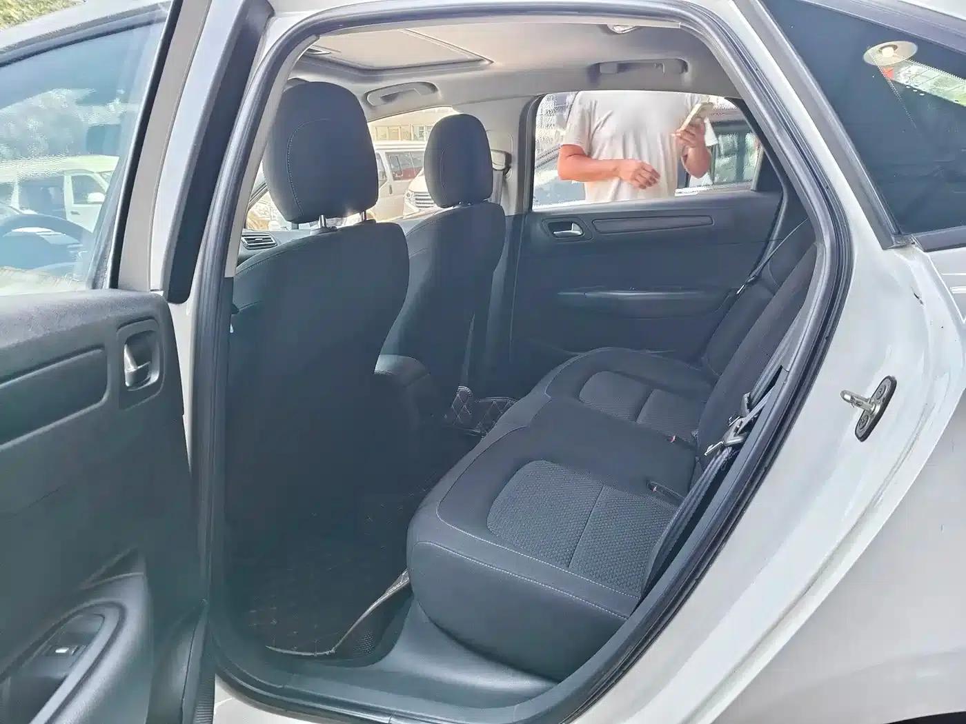 Citroën C4 Sega 2016 1.6L Automatic Comfort Model — миниатюра 6