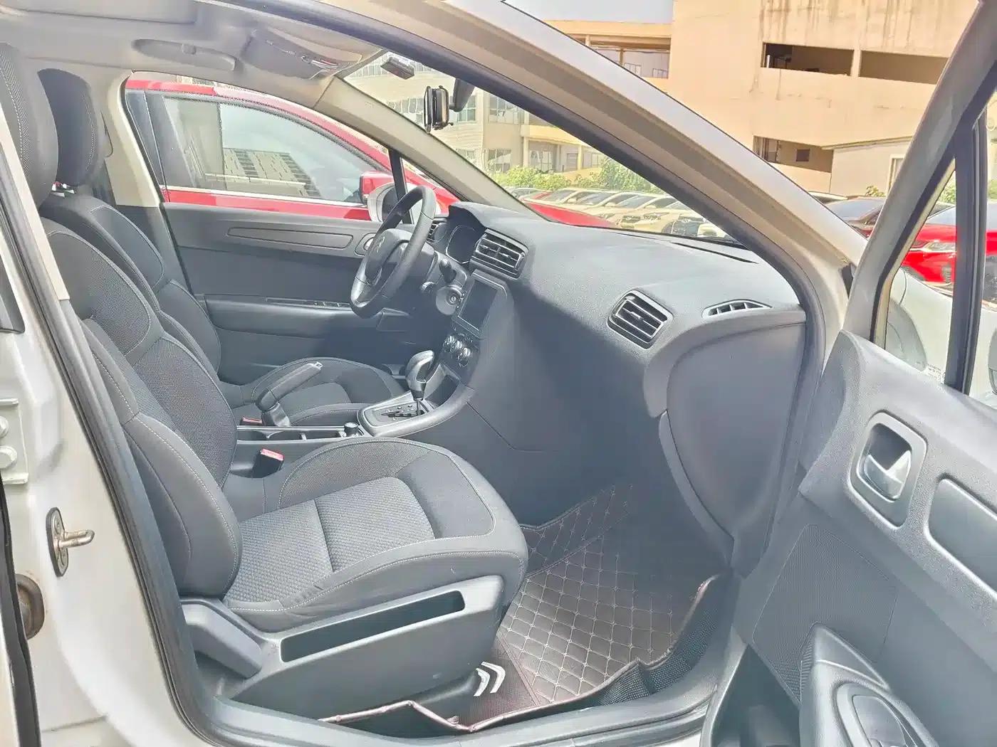 Citroën C4 Sega 2016 1.6L Automatic Comfort Model — миниатюра 7