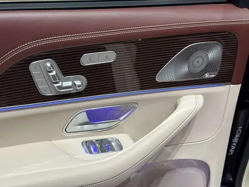 2021 Maybach GLS 600 4MATIC Elegance Edition — миниатюра 24