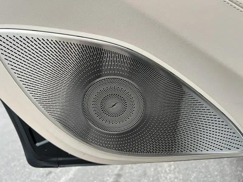 2024 Maybach GLS 600 4MATIC Elegance Edition — миниатюра 4