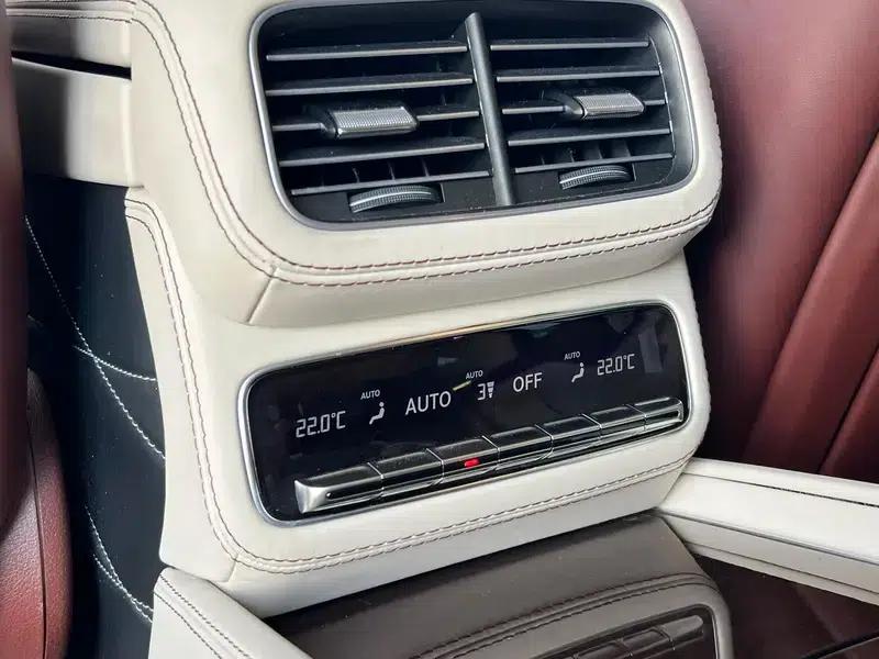 2021 Maybach GLS 600 4MATIC Elegance Edition — миниатюра 8