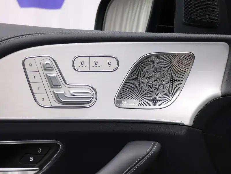 2024 Mercedes-Benz GLE Coupe AMG Model: AMG GLE 53 4MATIC+ Coupe SUV — миниатюра 24