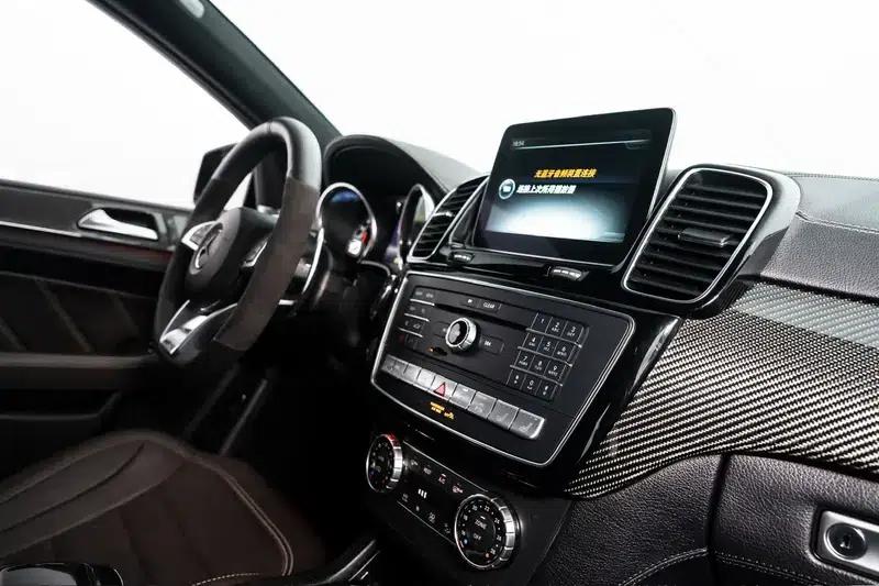 Mercedes-Benz GLE Coupe AMG 2015 AMG GLE 63 4MATIC Coupe SUV — миниатюра 24