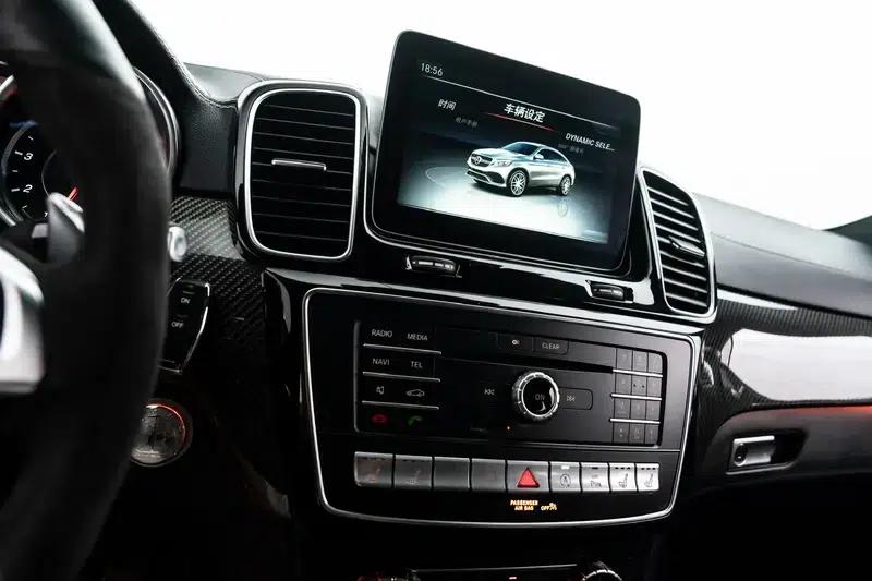 Mercedes-Benz GLE Coupe AMG 2015 AMG GLE 63 4MATIC Coupe SUV — миниатюра 10