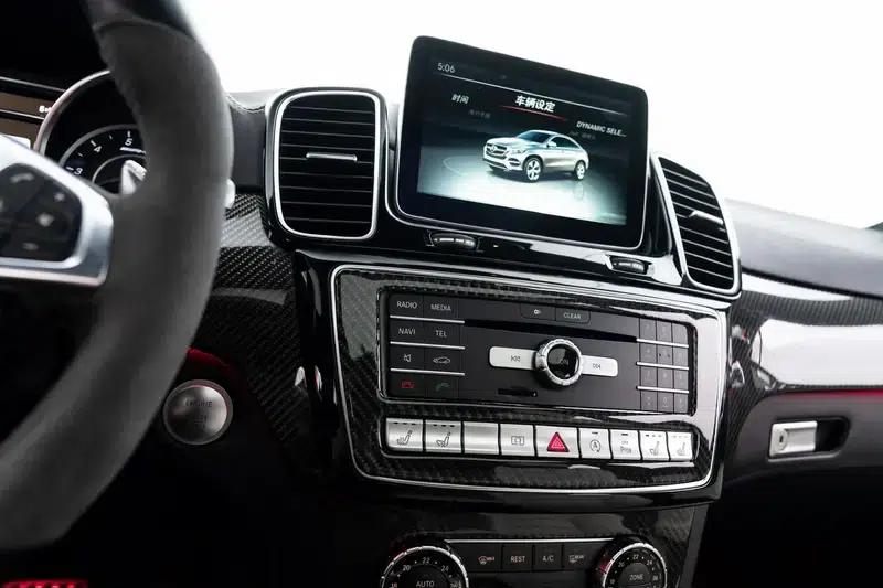Mercedes-Benz GLE Coupe AMG 2015 AMG GLE 63 4MATIC Coupe SUV — миниатюра 13