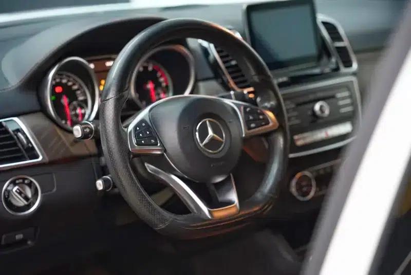 Mercedes-Benz GLE Coupe AMG 2017 3.0T Automatic 4WD 5-seater Parallel Import — миниатюра 13