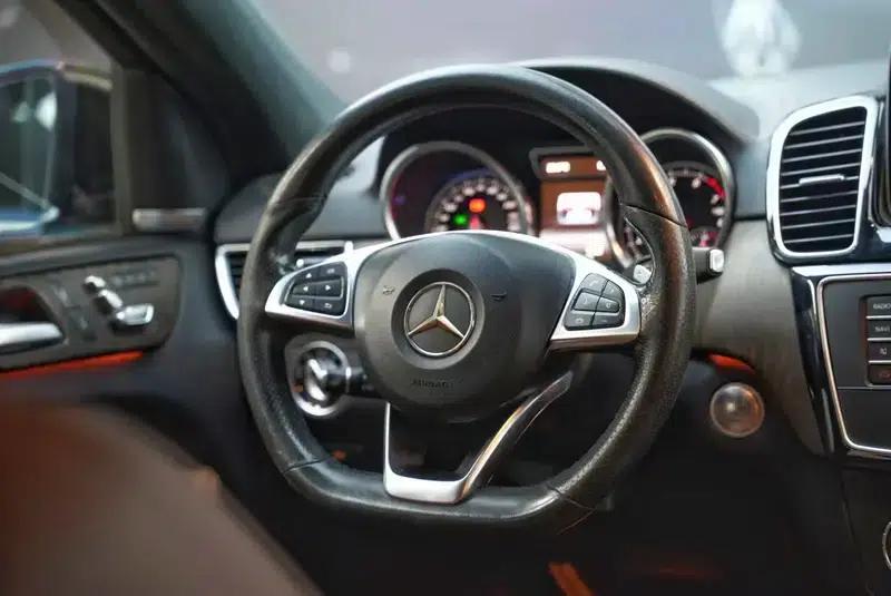 Mercedes-Benz GLE Coupe AMG 2017 3.0T Automatic 4WD 5-seater Parallel Import — миниатюра 14