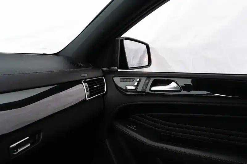 Mercedes-Benz GLE Coupe AMG 2018 3.0T Automatic AWD 5-seater Parallel Import — миниатюра 13