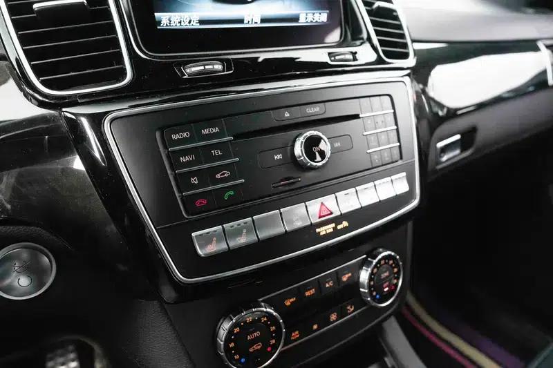 Mercedes-Benz GLE Coupe AMG 2018 3.0T Automatic AWD 5-seater Parallel Import — миниатюра 15