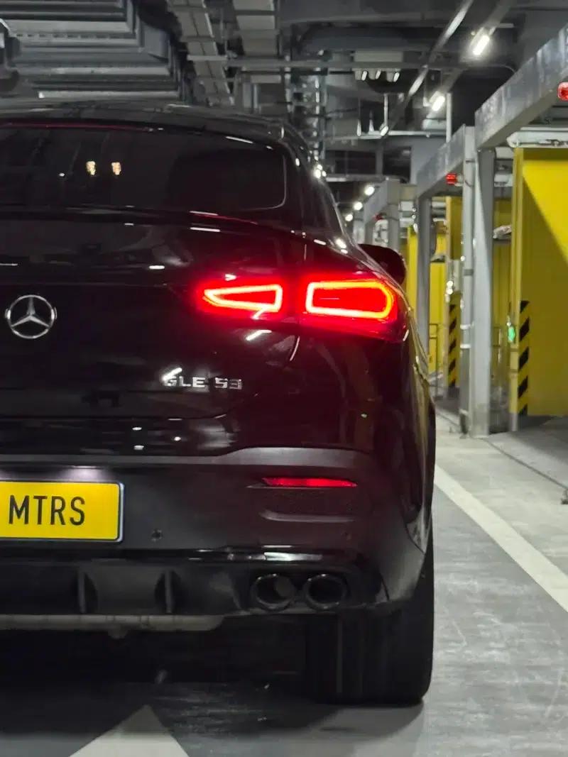2023 Mercedes-Benz GLE Coupe AMG 53 4MATIC+ Coupe SUV 55th Anniversary Edition — миниатюра 16