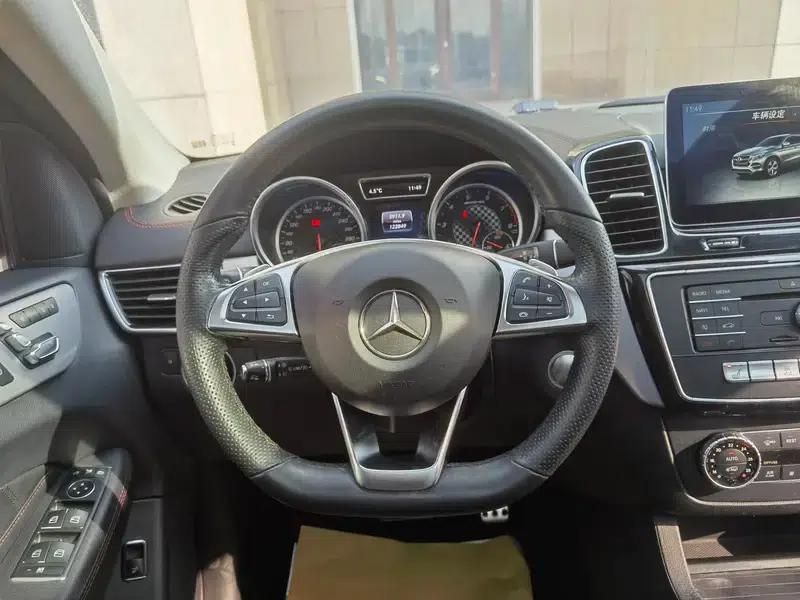 Mercedes-Benz GLE Coupe AMG 2017 AMG GLE 43 4MATIC Coupe SUV — миниатюра 17