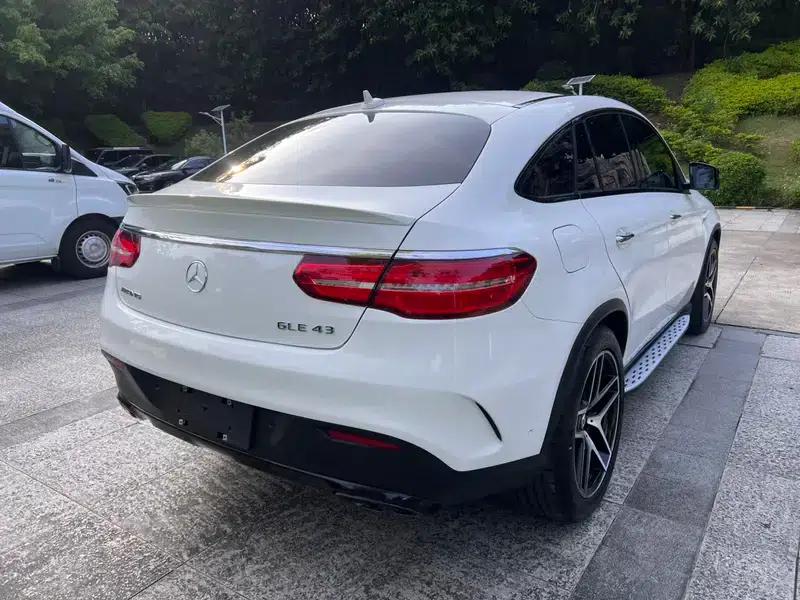 Mercedes-Benz GLE Coupe AMG 2017 AMG GLE 43 4MATIC Coupe SUV — миниатюра 7