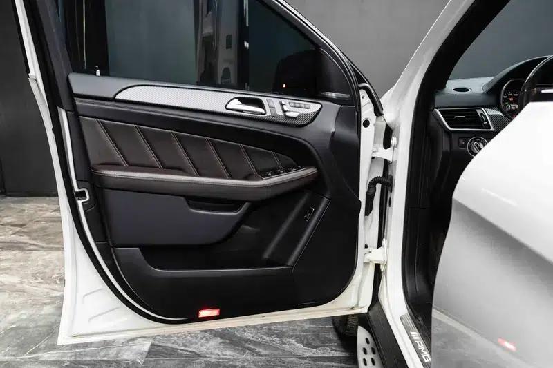 Mercedes-Benz GLE Coupe AMG 2015 AMG GLE 63 4MATIC Coupe SUV — миниатюра 15