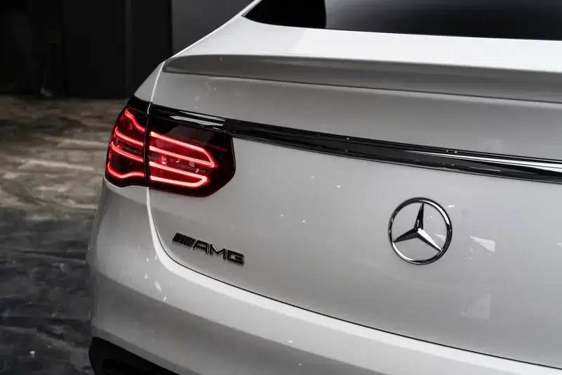 Mercedes-Benz GLE Coupe AMG 2015 AMG GLE 63 4MATIC Coupe SUV — миниатюра 18