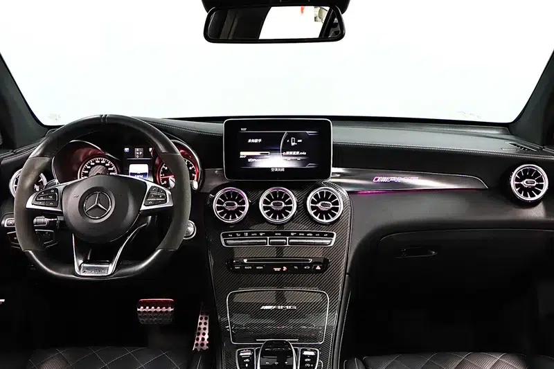 Mercedes-Benz GLC Coupe AMG 2018 AMG GLC 63 S 4MATIC+ Coupe SUV — миниатюра 19