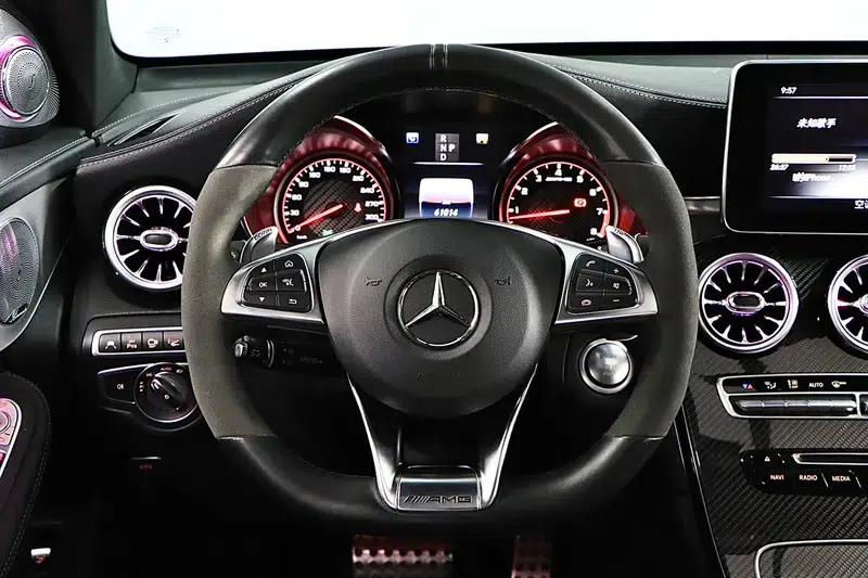 Mercedes-Benz GLC Coupe AMG 2018 AMG GLC 63 S 4MATIC+ Coupe SUV — миниатюра 21