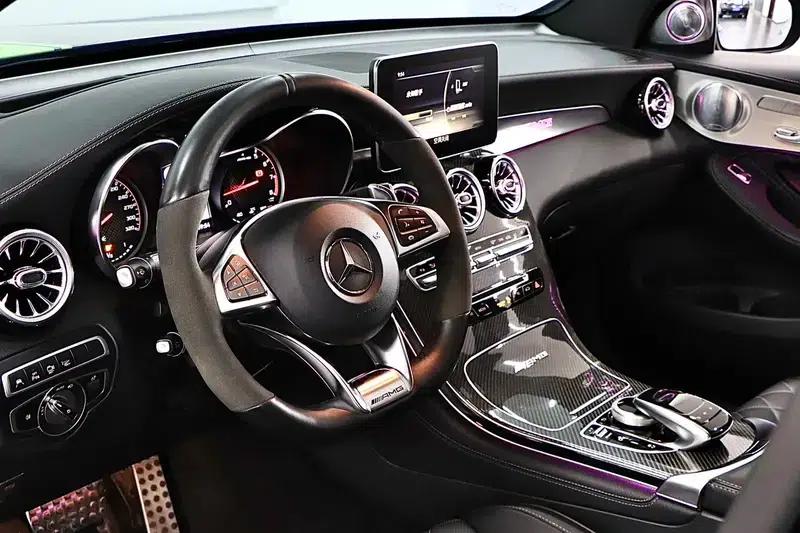 Mercedes-Benz GLC Coupe AMG 2018 AMG GLC 63 S 4MATIC+ Coupe SUV — миниатюра 23