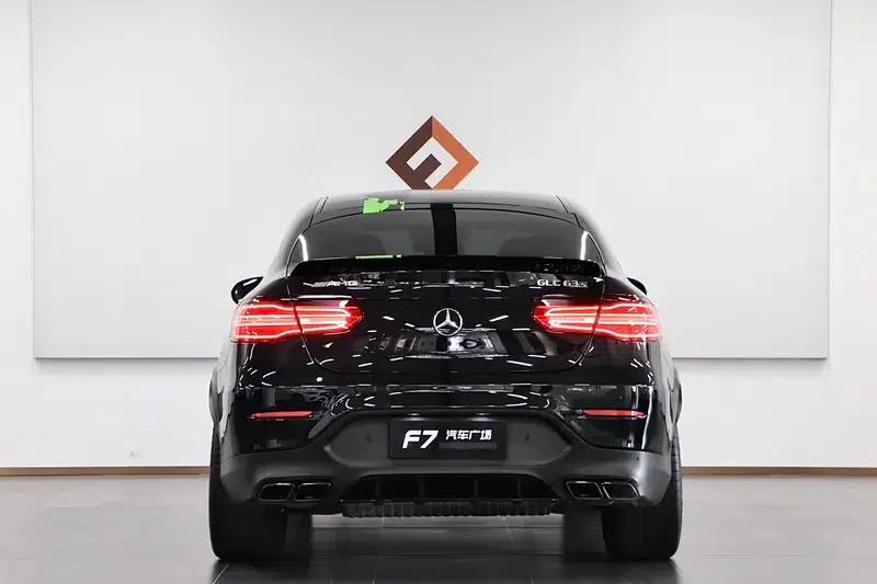 Mercedes-Benz GLC Coupe AMG 2018 AMG GLC 63 S 4MATIC+ Coupe SUV — миниатюра 6