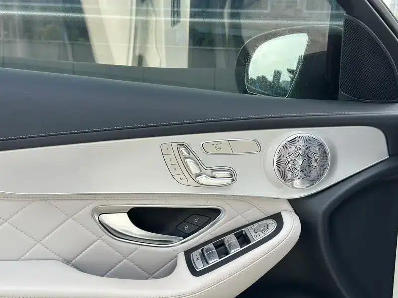 Mercedes-Benz GLC Coupe AMG 2018 AMG GLC 63 S 4MATIC+ Coupe SUV — миниатюра 14