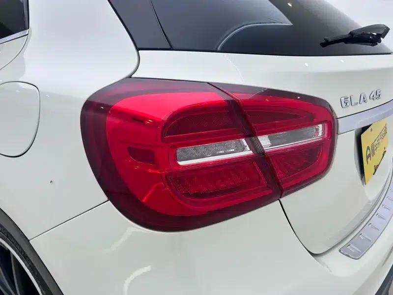 2015 Mercedes-Benz GLA AMG 45 4MATIC — миниатюра 13