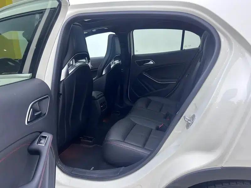 2015 Mercedes-Benz GLA AMG 45 4MATIC — миниатюра 18