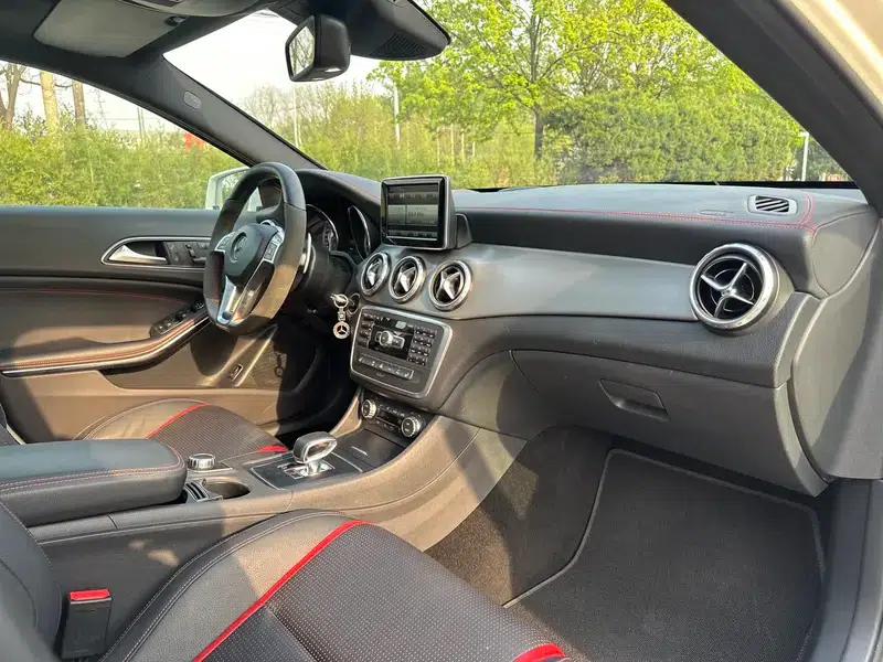 2015 Mercedes-Benz GLA AMG 45 4MATIC — миниатюра 32