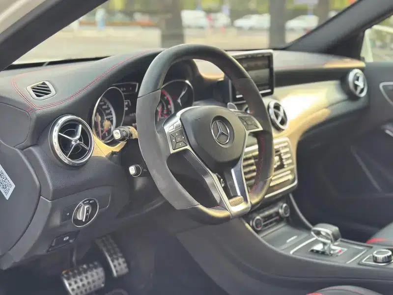 2015 Mercedes-Benz GLA AMG 45 4MATIC — миниатюра 33