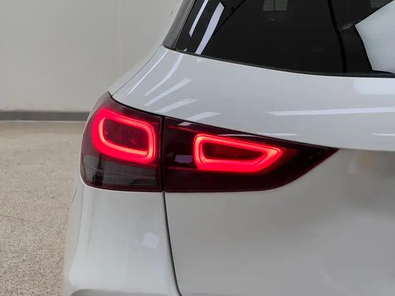 2022 Mercedes-Benz GLA AMG 35 4MATIC — миниатюра 11
