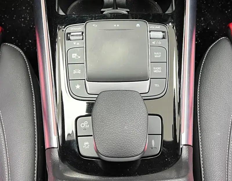 2022 Mercedes-Benz GLA AMG 35 4MATIC — миниатюра 18