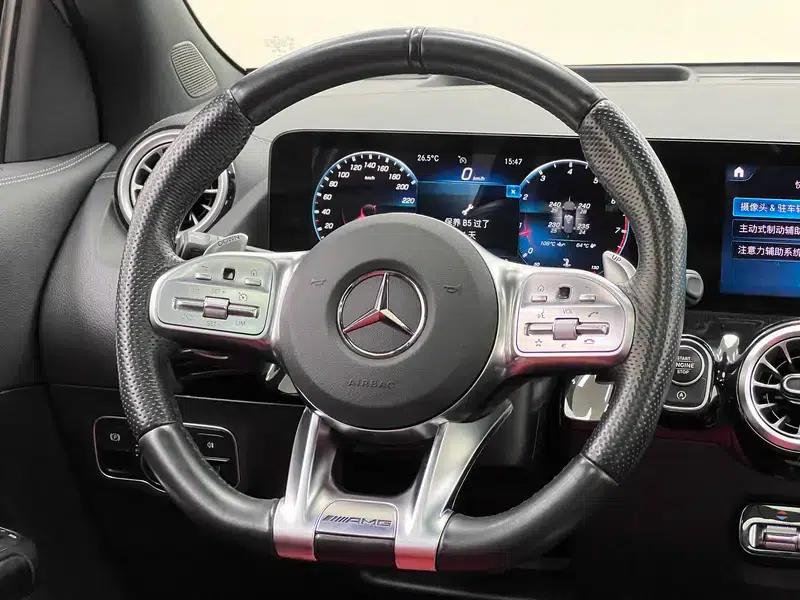2022 Mercedes-Benz GLA AMG 35 4MATIC — миниатюра 23